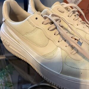 Nike Cream Women's Sneakers